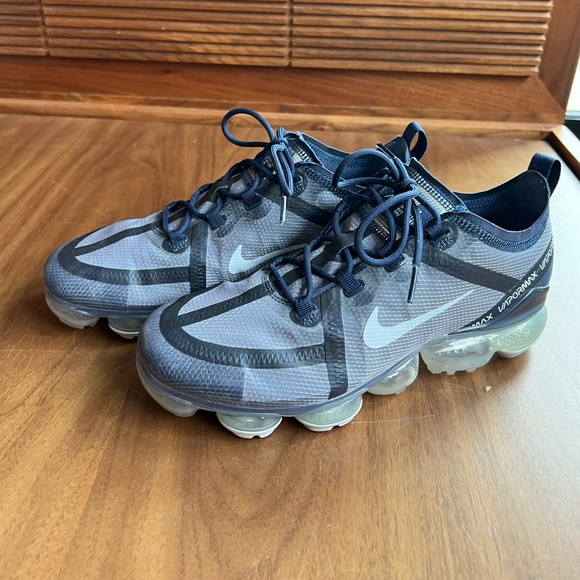 Nike sneaker - Picture 2 of 7